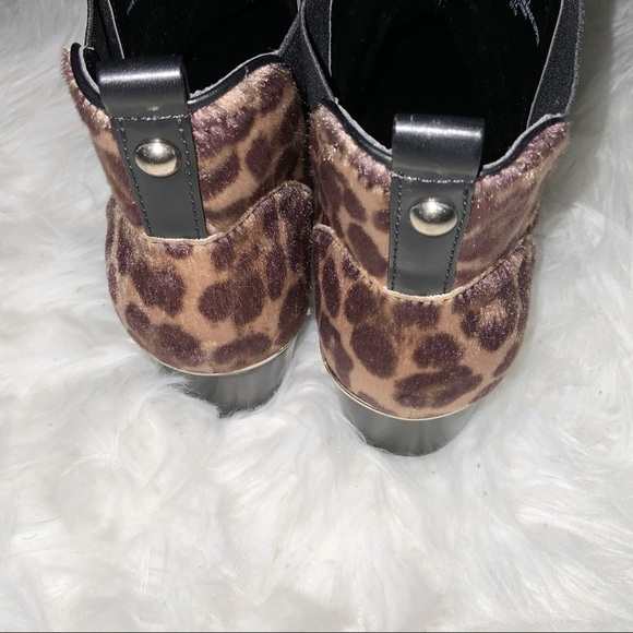 Nine West leopard bootie - Picture 10 of 11